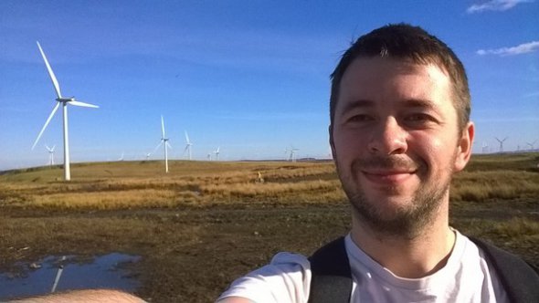 В Британии сумасшедшая, почти маниакальная тенденция к переделывания мусора и развития зеленой энергетики.