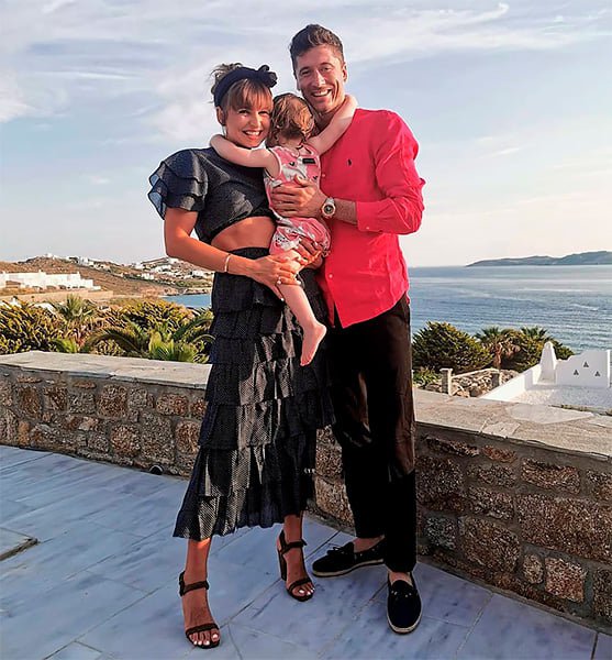 Левандовски вместе с семьей в Греции
