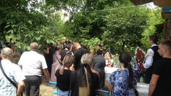 У Іванівці прощаються з 11-річною Дариною Лук'яненко