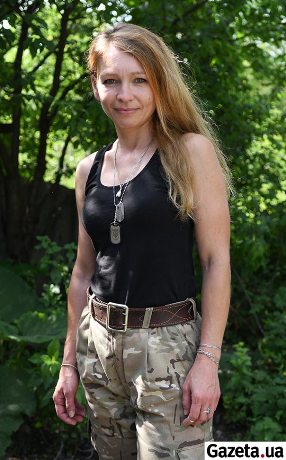 Медик-доброволец Елена. Ранее служила в батальоне "Айдар"