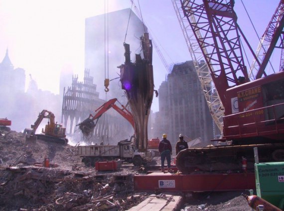 Показали неизвестные фото трагедии 11 сентября