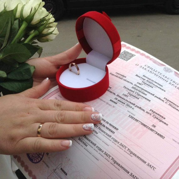 Военнопленный моряк Виктор Беспальченко женился в СИЗО "Лефортово" со своей невестой Татьяной Шевченко