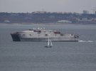 Американський швидкохідний транспортно-десантний корабель USNS Yuma зайшов у порт Одеси