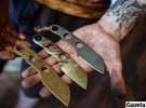 Олександр Крава виготовляє 7 постійних авторських моделей ножів