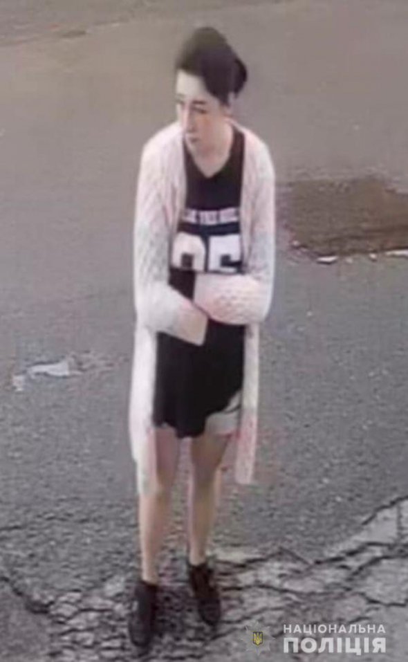 У Чернівецькій та сусідніх областях продовжують розшук 22-річної Анни Пілявської.  Її 2-річного сина знайшли мертвим у валізі на околиці міста