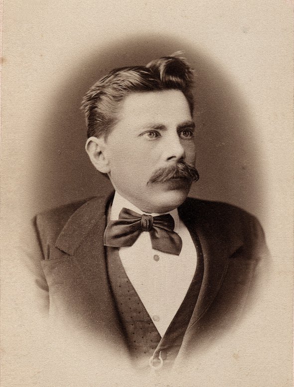 Іван Левинський народився 6 липня 1851 року в Долині – тепер Івано-Франківська область. Батько Іван Левинський – українець, директор народної школи. Мати Йосифа Гаузер – німкеня за походженням. У дитинстві пошкодив хребет, через що ріс горбатим. Закінчив будівельний відділ Львівської політехніки. Відкрив власне бюро, а потім – фабрику матеріалів для будівельного промислу. Як проектант і виконавець робіт був причетний до появи більшості ключових громадських споруд у Львові на межі ХІХ–ХХ століть – міського театру, головного залізничного вокзалу, торгово-промислової палати, єврейського шпиталю, страхового товариства ”Дністер”. Зводив санаторії у Ворохті, Золочеві, Коломиї. Із дружиною Марією Броніковською виховав сина Степана і доньку Марію. Під час Першої світової війни російські війська забрали будівничого до Києва як заручника. Там побудував дерев’яну греко-католицьку церкву і заснував робітниче товариство ”Праця”. За три роки повернувся до Львова, де помер 4 липня 1919-го. Похований на Личаківському цвинтарі. На могилі вибито: ”Різьбив душі людей силою характеру, молотом енергії і кров’ю серця”