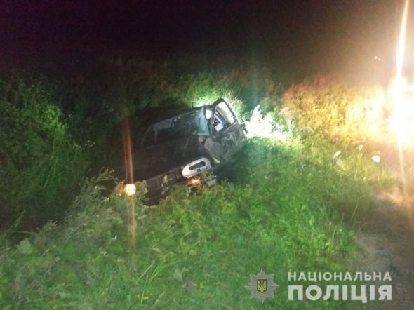 На трасі «Львів-Луцьк» у Кам’янка-Бузькому районі сталася смертельна аварія. Загинуло 2 людей. Ще один потерпілий в лікарні