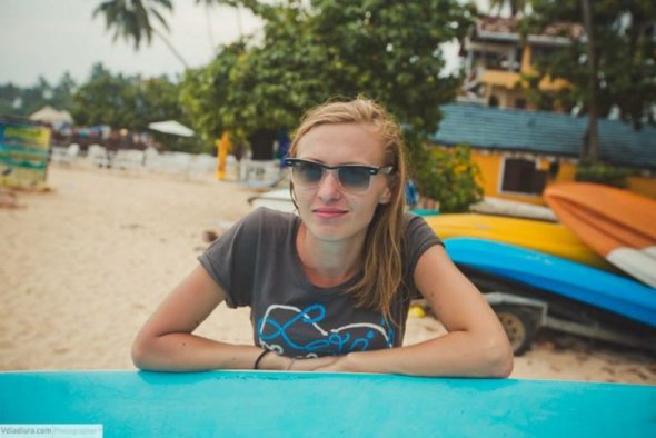 Олена до переїзду в Індію працювала в будівельній індустрії