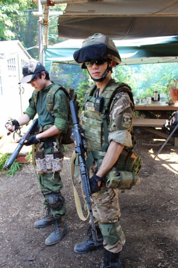 В 2015 году среди японских страйкболистив проводились тематические игры посвященные российско-украинской войне на Донбассе. За основу взяли униформу бойцов 79 десантно-штуромовои бригады ВСУ