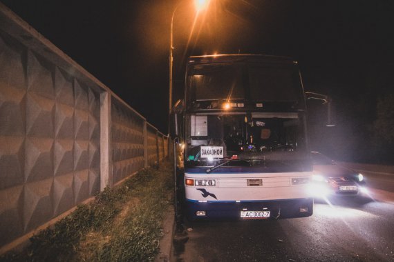 У Києві   сталася аварія за участю трьох легковиків і автобуса, який прямував до Білорусі