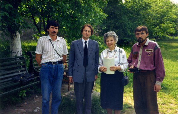 Олена Отт-Скоропадська на на території Кам'янець-Подільської Фортеці, 31 травня 1993 р