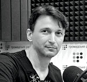 Валентин БУШАНСЬКИЙ,  44 роки, політолог