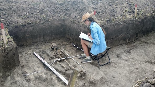 На Тернопільщині розкопали поховання підлітка часів Київської Русі