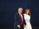 Меланія Трамп забула надягути білизну під сукню
