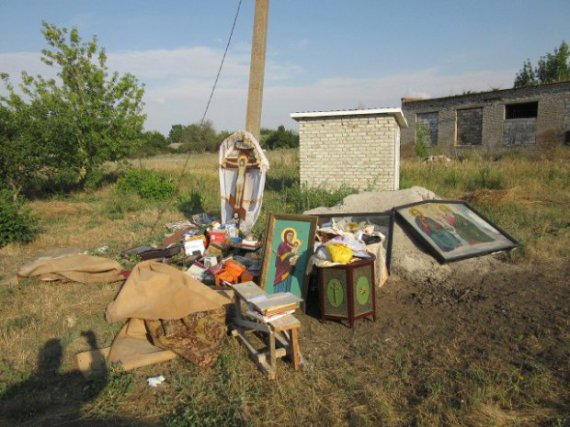 Боевой снаряд попал в храм УПЦ в Донецке