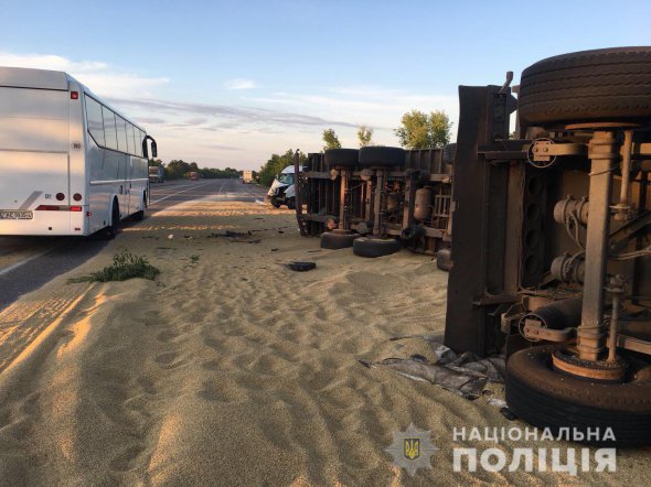 В Одесской области столкнулись два зерновоза МАН. Погибли три человека