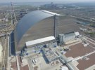 Новий безпечний конфайнмент, який звели над зруйнованим четвертим енергоблоком Чорнобильської АЕС ввели в експлуатацію.