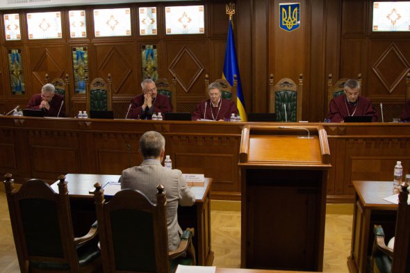 Во время заседания суд принял во внимание ходатайство бывшего артиста Национальной оперы Михаила Желизняка