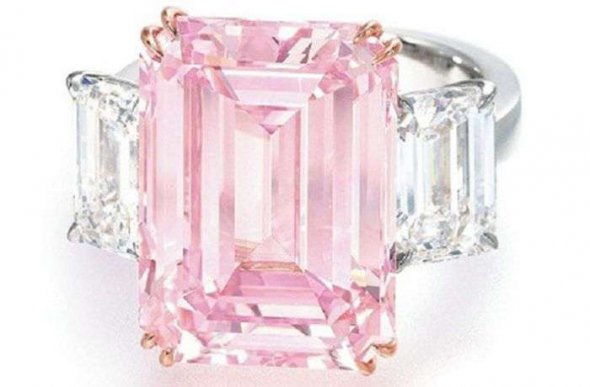 Ідеальний рожевий діамант, $ 23,2 мільйона. ФОТО: yavtanke.org.ua
