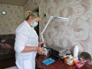 Переселенка с Луганска открыла косметологическую студию