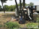 У Запорізькій області    вантажівка протаранила легковик і перекинулася.