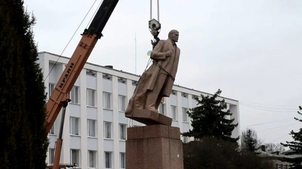 За 5 лет в Украине декоммунизировали 2,5 тыс. памятников вождям коммунистического тоталитарного режима