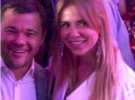 Анастасія також зазначила, що "розумна і впевнена в собі жінка", не ревнує свого чоловіка до президента України Володимира Зеленського, з яким він проводить весь свій час