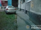 В Харькове автомобиль Nissan вылетел на тротуар, где сбил агитационную палатку и 3-х человек