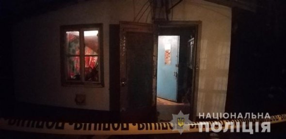 На Одещині 40-річна жінка зарізала сусіда, поки той спав