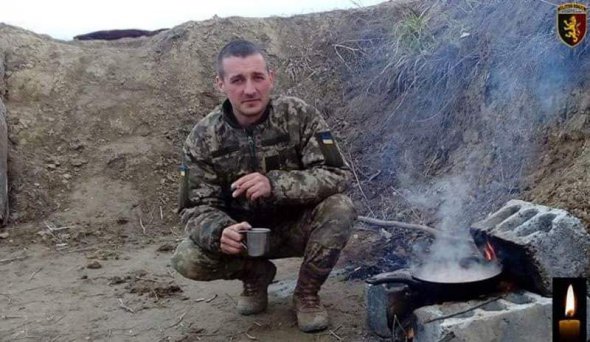 Роману Джерелейко було 30 років. Військовий родом з Волочиська. В нього залишились матір, батько, а також 7-річний син Данило