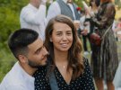 Алена и Ночек подписали документы, которые отправят в Португалию, после чего новобрачные смогут получить свидетельство о браке