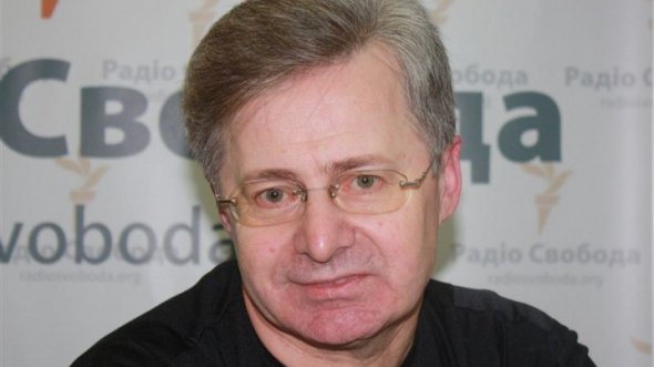 В 1996 году Виктор Мусияка получил звание Заслуженного юриста Украины