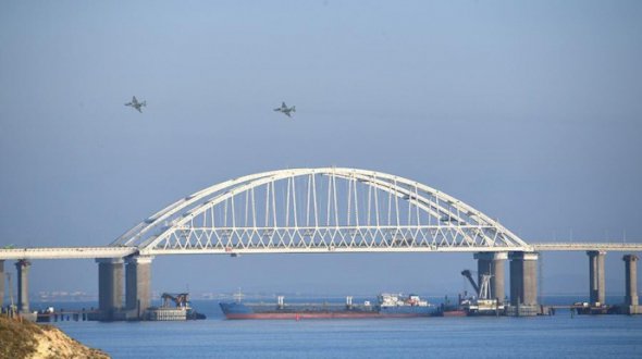 Российский танкер "NEYMA" 25 ноября 2018 года во время блокирования Керченского пролива