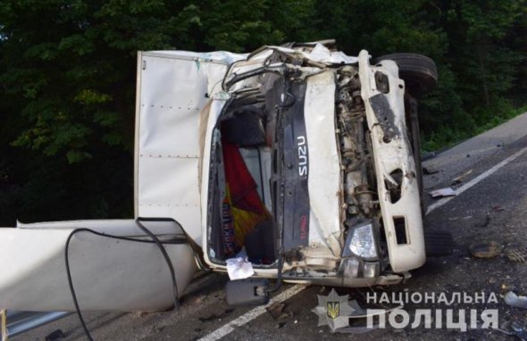 В результате аварии два человека погибли. ФОТО: НАЦИОНАЛЬНАЯ ПОЛИЦИЯ