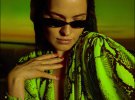 Даша Астаф'єва випустила лірик-відео на пісню «Основной инстинкт»