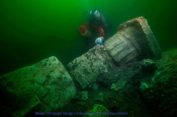 Археологи проводять підводне дослідження давнього міста Геракліону