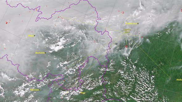 Масштабные лесные пожары сфотографировали с орбитальных спутников. Соответствующие фото опубликовал Научно-исследовательский центр "Планета"