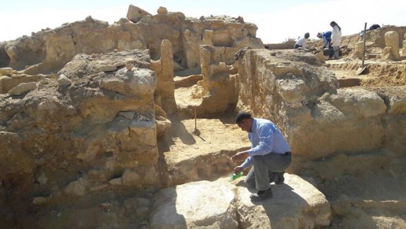 Остатки храма обнаруженные в оазисе Сива, Египет