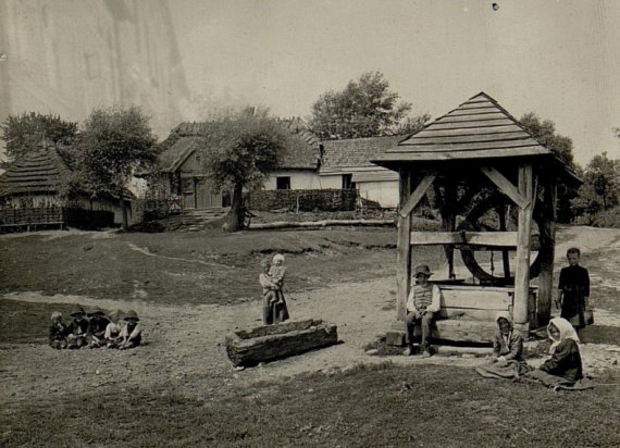 Австрійські солдати зробили фото Галича 1915-го