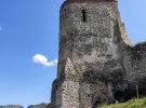 Чахтицький замок у містечку Чахтіце в Словаччині. Відомий завдяки Ержебет Баторі - графині, яка відома ще як "Кривава пані".