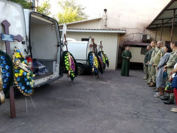 Попрощалися із загиблими морпіхами