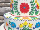 Оформлення тортів Віджил перегукується з текстильними традиціями різних народів світу.