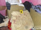 На Тернопольщине 53-летнего мужчину пытали двое товарищей. Били палкой и прикладывали к телу раскаленный утюг за то, что якобы украл золотую цепочку
