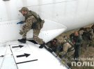 Иструкторы американского спецподразделения SWAT провели учения по освобождению заложников для сотрудников КОРДа.