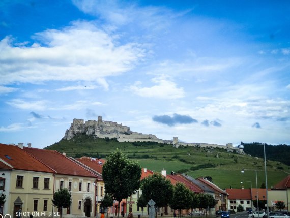 Спишский град - замок в Словакии площадью более 4 га. 