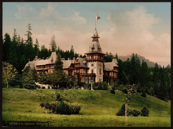 Замок Пелеш, неподалік від міста Синая, Румунія, 1890-1900.