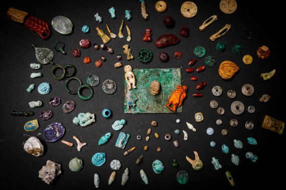 В Помпеях в Италии нашли сундук с магическими предметами