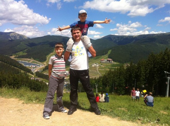 Подполковник ДСНС 37-летний Сергей Довгань, отец 7-летнего Макара и 13 летнего Назария, нуждается в срочной трансплантации печени
