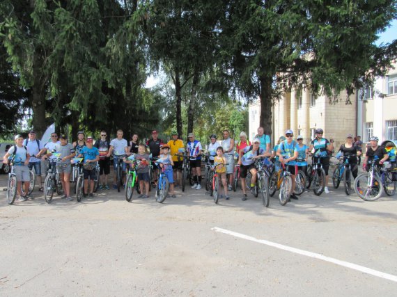 У Мачухівській ОТГ провели масовий велопробіг до дня громади