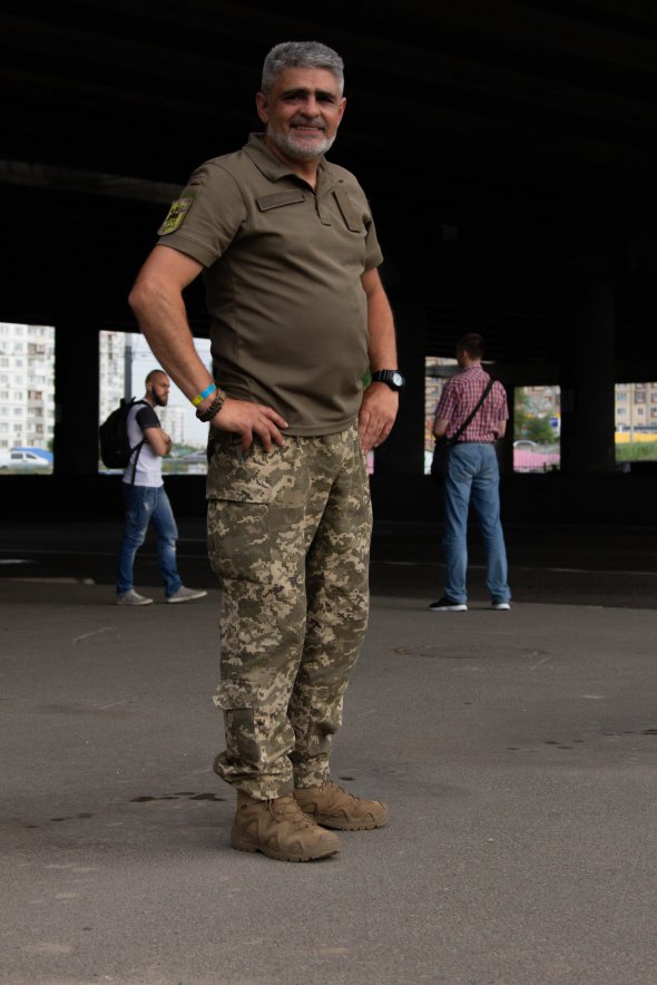 Одногрупник мій Ігор Макушев заступник начальника Гештабу ЗС РФ, розповідав по телевізору як українці літак рейсу MH-17 збили. Телефонував йому, запитував: "Ігор, як ти можеш таке казати?", - мовчав